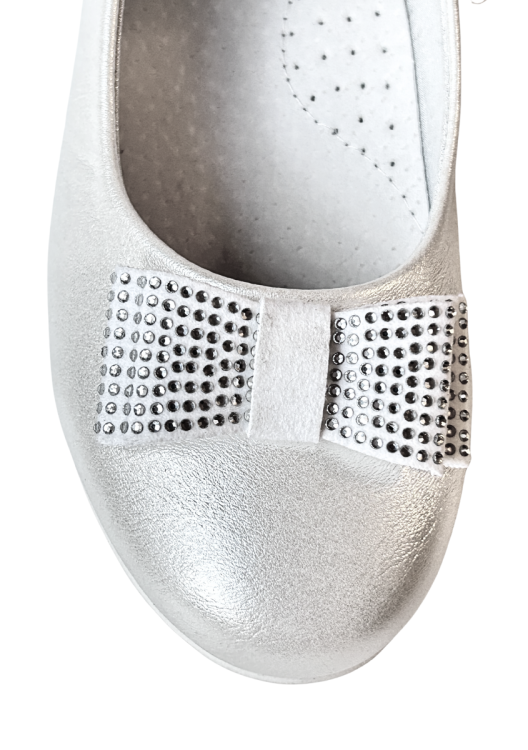 Buty komunijne baleriny z cekinową kokardką